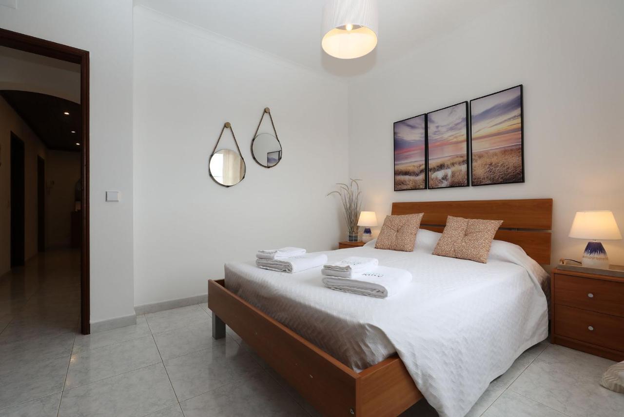 B37 - City Central Door Apartment Lagos Exterior photo